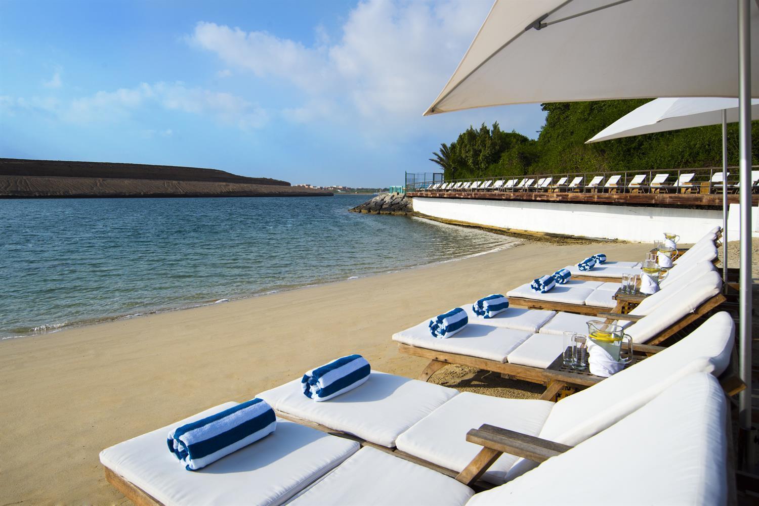 Golden Tulip Al Jazira & 4* Abou Dabi