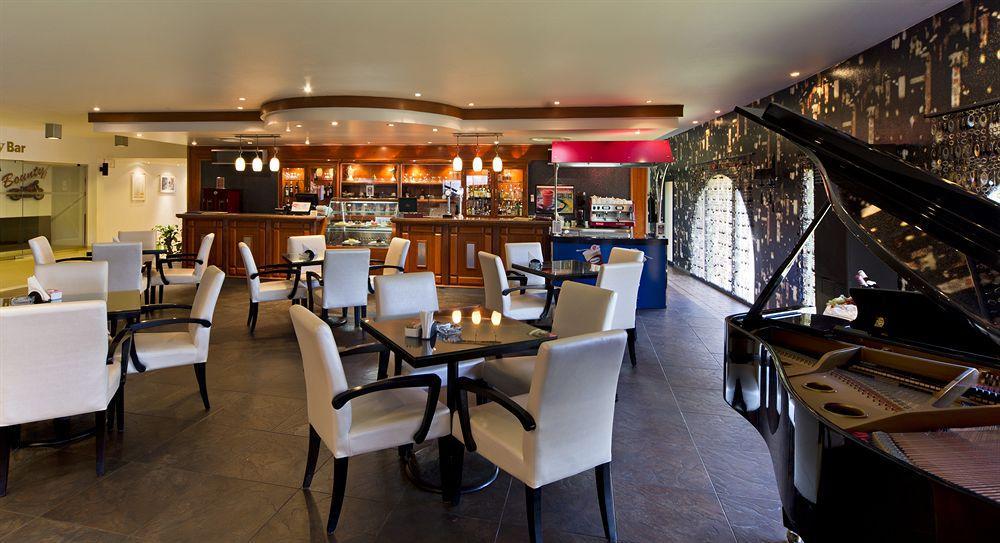 Golden Tulip Al Jazira & 4*