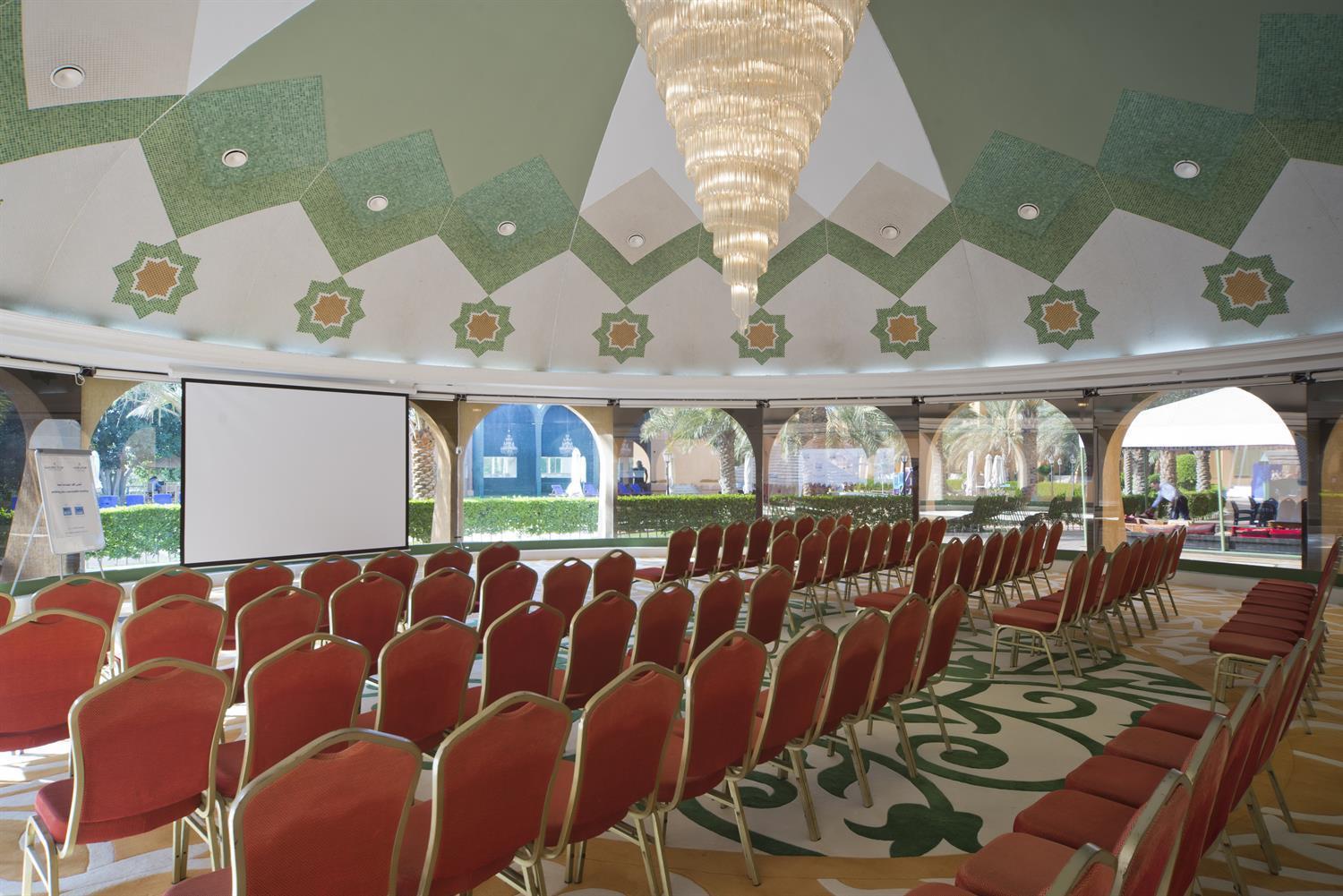 Golden Tulip Al Jazira & 4* Abu Dhabi