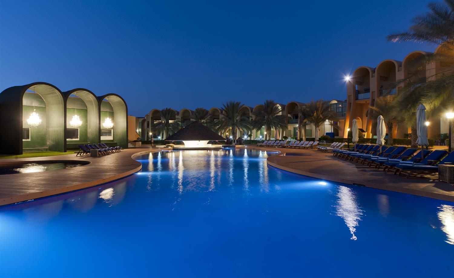 Golden Tulip Al Jazira &