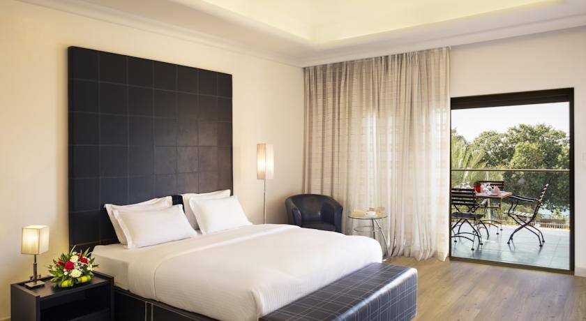 Golden Tulip Al Jazira & 4*
