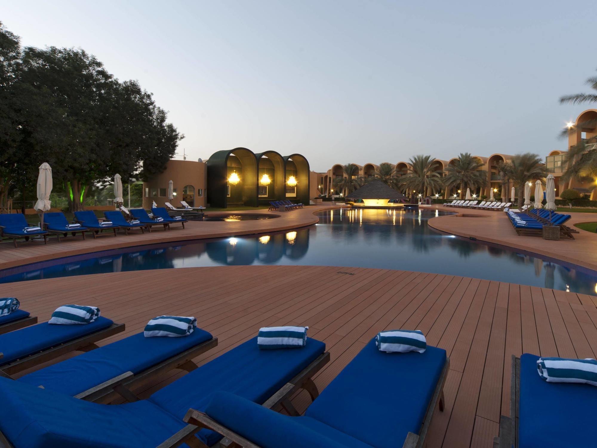 Resort Golden Tulip Al Jazira &